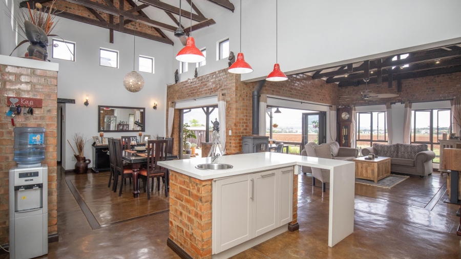 3 Bedroom Property for Sale in The Coves North West